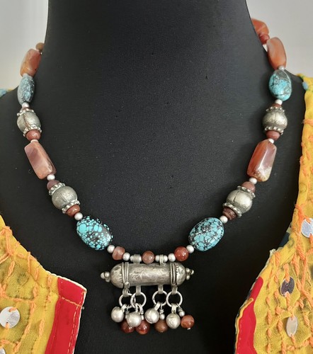 Yemeni vintage Hirz W/ old carnelian beads & blue Turquoise Handmade Necklace. - Picture 12 of 12