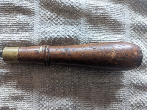 Vintage 1 1/4 inch Buck Brothers cast steel wood chisel - Picture 11 of 12