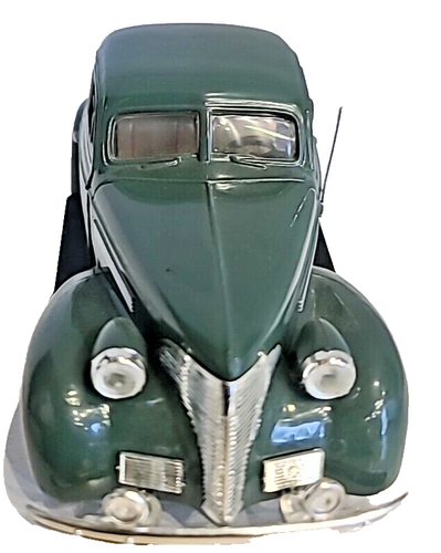 1939 Chevrolet Coupe 1/24 Green American Classics Premium Precision Die Cast Car - Picture 7 of 13