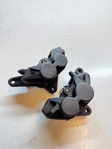 Yamaha XSR 700 2015 - 2021 Front Brake Caliper Set Calipers  1WS2580T0000 - Picture 16 of 20