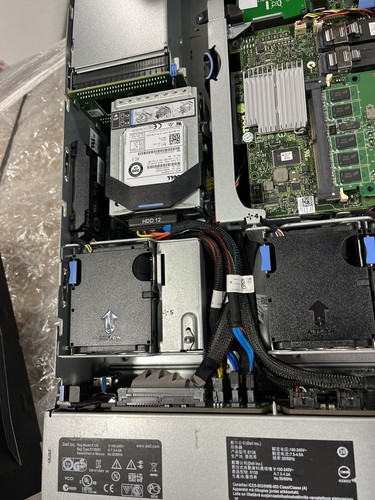Dell PowerVault NX3100 NAS Sever Xeon E5620 24GB ECC DDR3, 300GBX2, 2TBX8 HDD. - Picture 4 of 10