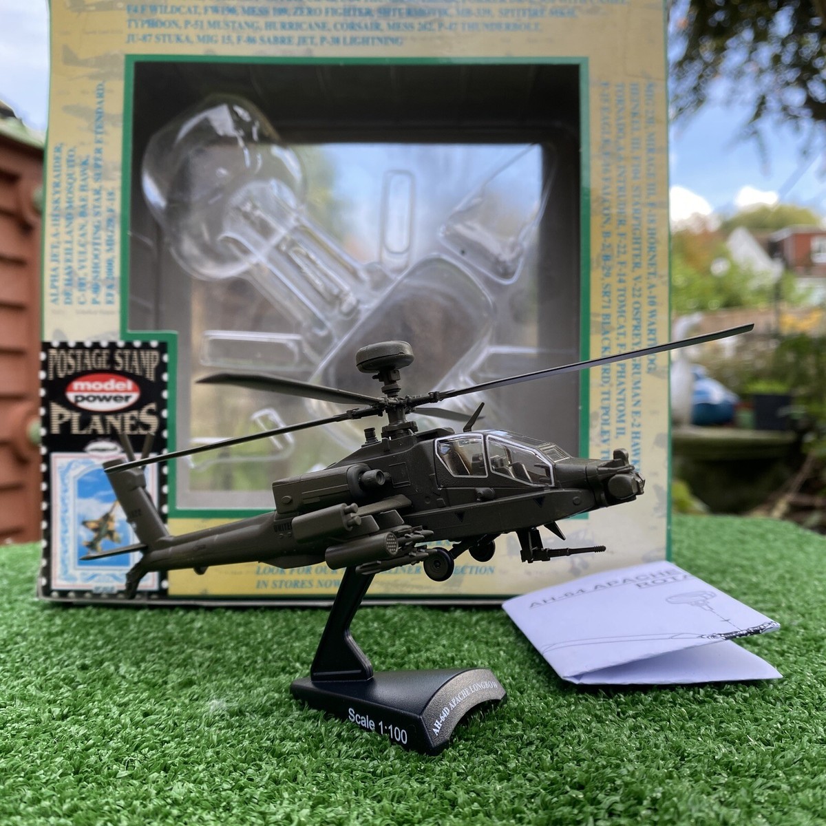 POSTAGE STAMP 1/100 AH-64D アパッチ・ロングボウ アメリカ陸軍 POSTAGE STAMP AH-64D APACHE LONGBOW 1⁄100 - Airline Museum