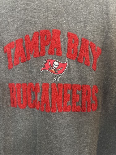 Tampa Bay Buccaneers Gray NFL Womens Crewneck Sweatshirt Large Pullover - Picture 2 of 6