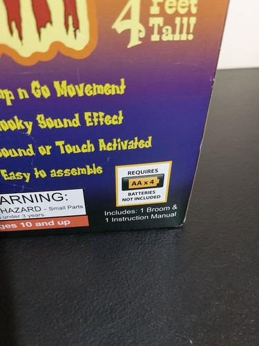 Magical Animated Broom Halloween Decoration - Bild 4 von 4