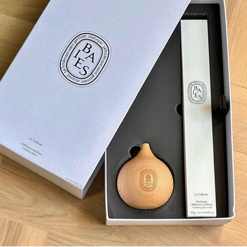 Diptyque Baies Candela Profumata con Diffusore Oscillante Culbuto 18g/0,63oz - Foto 5 di 6