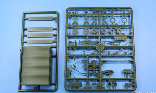 UNIMODELS UM 504 Plastic scale models kit Scale 1:48 GAZ-MM Soviet truck - Picture 3 of 24