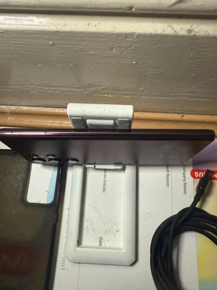 Samsung S22 Ultra 5G vino tinto 100% batería Foto 4 de 4