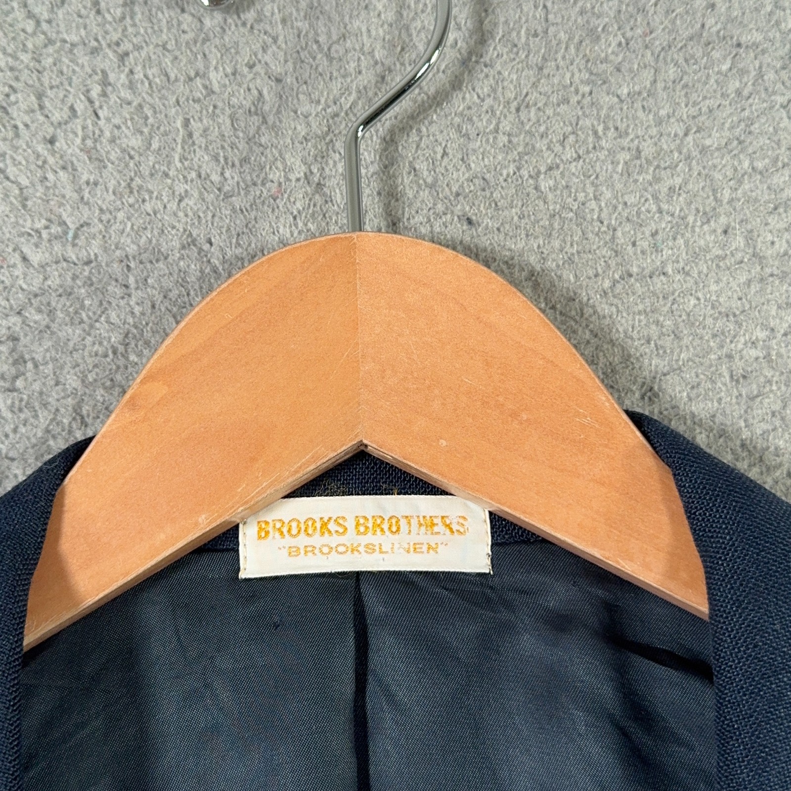 Picture 4 of 24