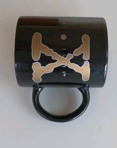 THE X FILES TM & 1996 TWENTIETH CENTURY FOX FILM CORPORATION MUG - BLACK & GOLD - Picture 6 of 11
