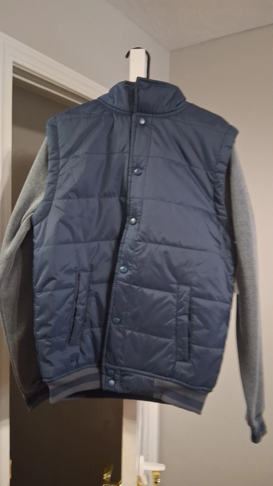 Burnside Men's Nylon Vest with Fleece Sleeves. Size M - New