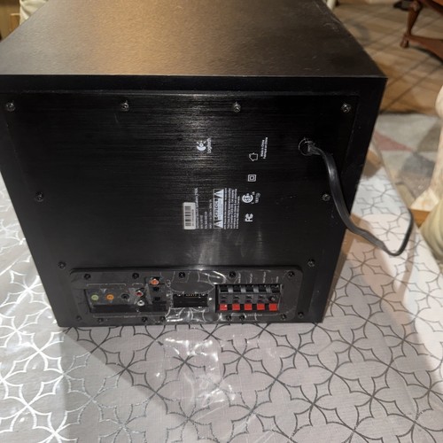 Logitech Z906 5.1 Ultimate THX Surround Sound Speaker System 980-000467 - Picture 2 of 3