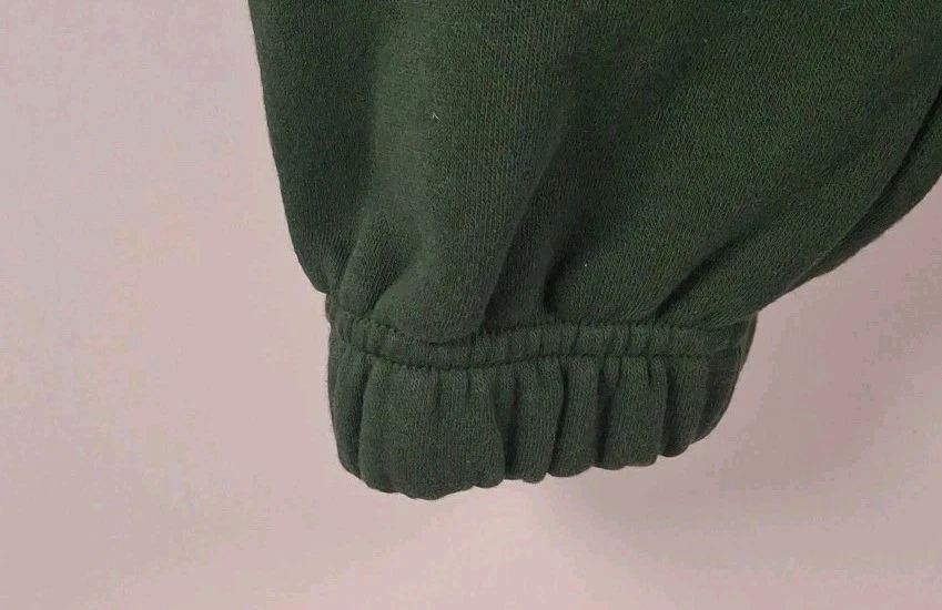 Pantalones de chándal Nike BV2737-323 para hombre pequeños de vellón para club, logotipo verde abeto/blanco Foto 3 de 4