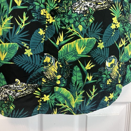 Star Wars R2D2 Hawaiian Shirt XL Mens Button-Up Millennium Falcon Floral Green - Picture 14 of 19