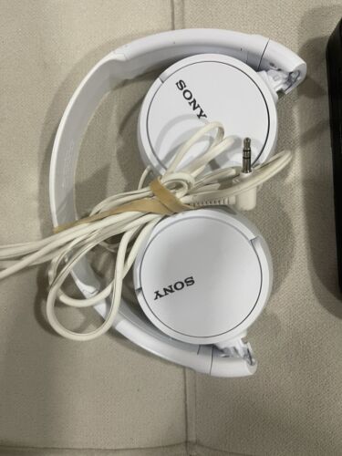 Sanyo Bassxpander Cdp-31 Portable Cd Player / Sony headphone - Picture 4 of 6