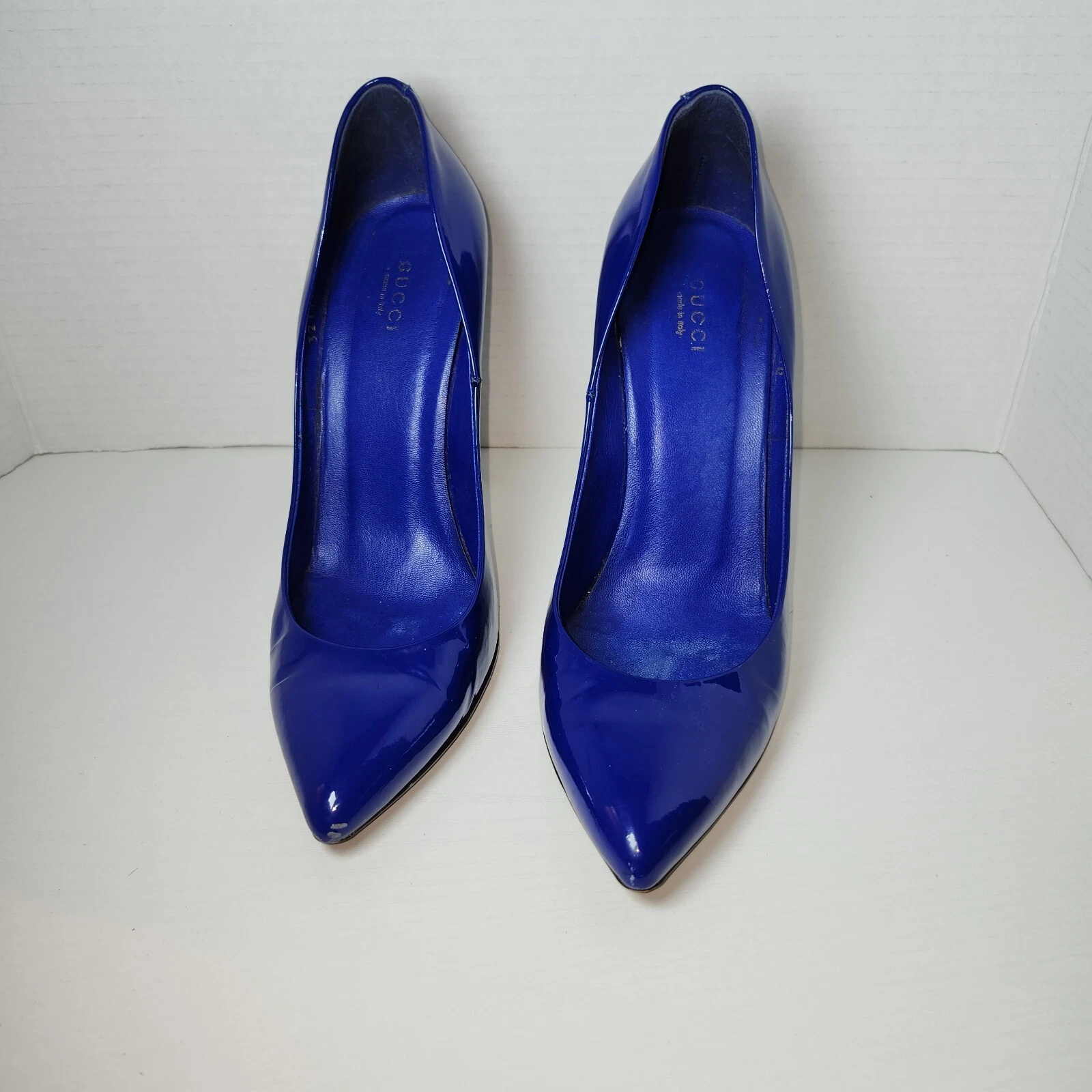 Chaussures femme Gucci cuir verni cristal escarpin vernice bleu cobalt taille 40 
