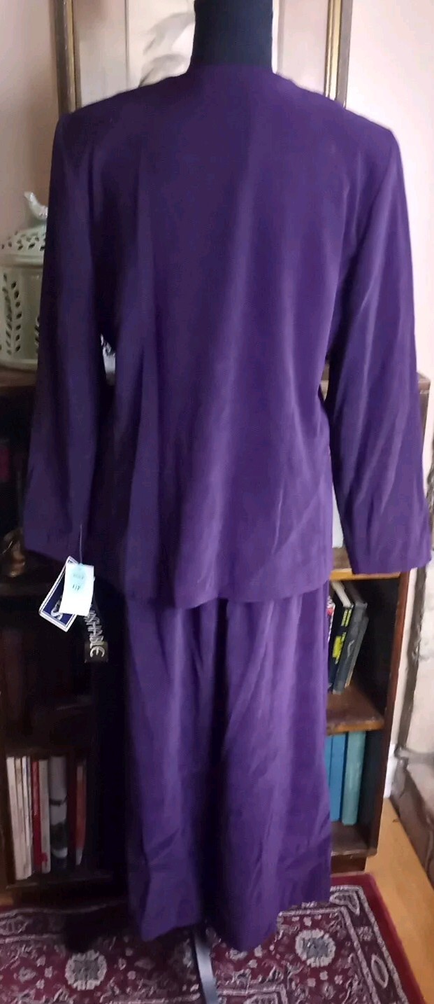 Picture 3 of 19