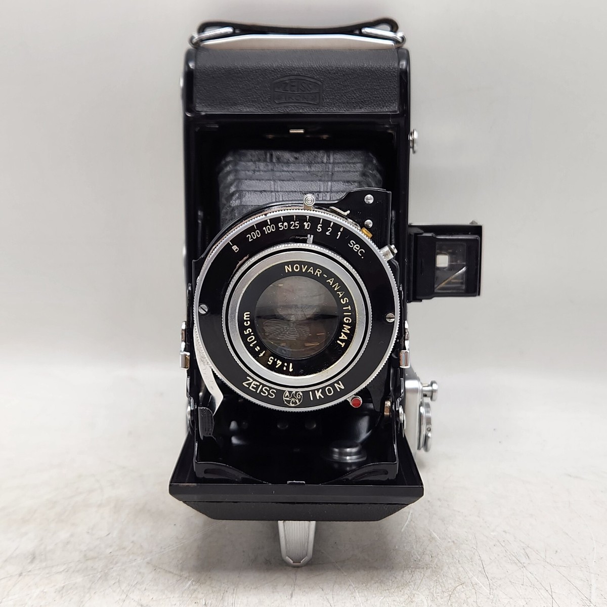 Vintage Zeiss Ikon Ikonta 521/2 6x9 Folding Camera Novar Vintage Zeiss Ikon Ikonta 521/2 6x9 Folding Camera Novar
