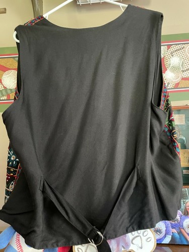 Woman Vest, , Diana Marco, 18/20, Sparkle Beading, Pretty Colorful Stitching! - Picture 2 of 2