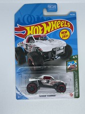 Mattel Hot Wheels 2021 HW Getaways 4/5 WHITE Twinnin' 'N Winnin' 116/250