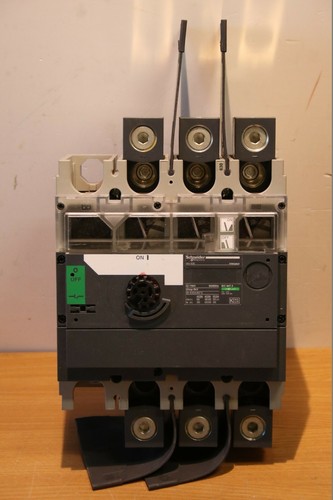 Sectionneur à coupure visible Interpact INV630 3P 630A Schneider Electric 31174 - Imagen 1 de 10