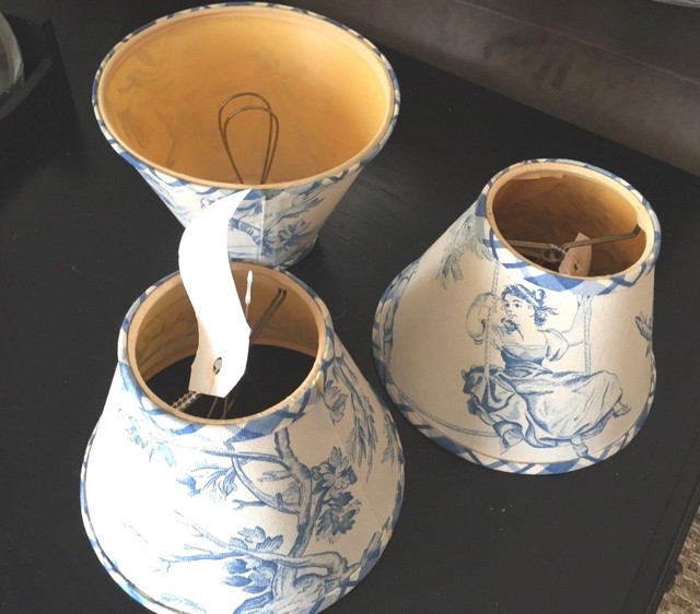 3 Blue And White French Toile Chandelier Clip On Lamp Shades Nwt 3 Blue And White French Toile Chandelier Clip On Lamp Shades Nwt