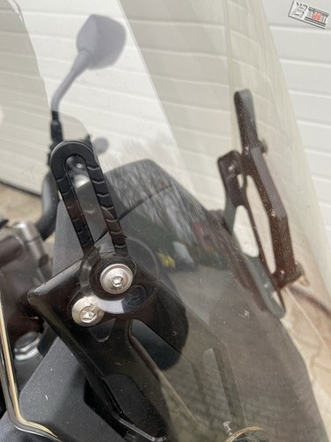 Bruudt Windshield Adjuster for Honda XL750 Transalp 2023 onwards - Picture 10 of 11