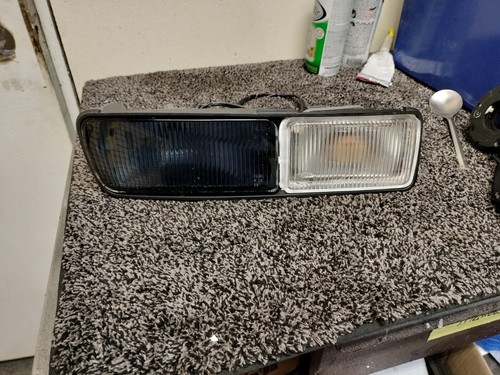 VW Corrado VR6 Front Turn Signal Lamp Assemble Set - Picture 4 of 6