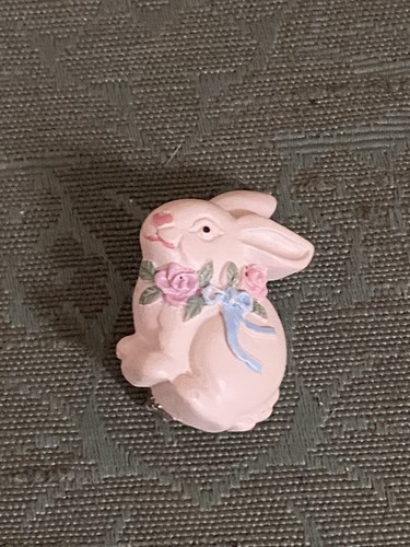 Vintage Easter Bunny Rose Wreath Pin Lapel Rabbit Brooch - Picture 3 of 6