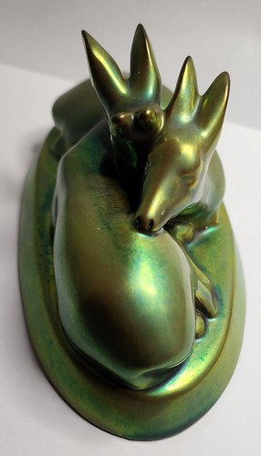 Hungarian Zsolnay Eosin Ceramic Figure of Resting Deer - Circa 1920-1940 - Picture 2 of 6