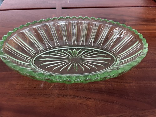 Vintage Uranium Green Depression Glass Small Dish - Picture 8 of 9
