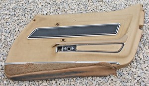 1970-1977-C3-Chevrolet-Corvette-Buckskin-Tan-RH-Passenger-Deluxe-Door-Panel-OEM