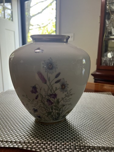 Vaso K&A Krautheim Meadow Flowers Wiesengrund und Bergeshoh'n Selb Bavaria 8" - Foto 10 di 11