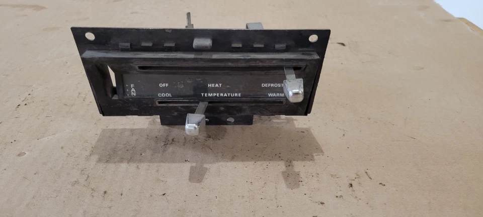 1969-70 MERMERCURY COUGAR XR7 FORD MUSTANG GT ПОЛКА ЭЛЕМЕНТЫ УПРАВЛЕНИЯ ОБОГРЕВАТЕЛЕМ БЕЗ A/C FOMOCO - Изображение 2 из 4