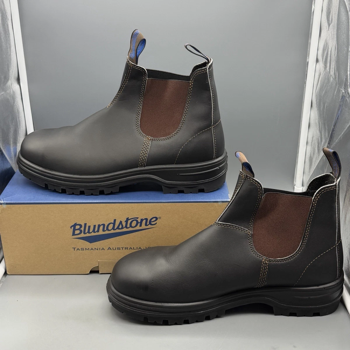 Blundstone Lightweight Boots for Men for Sale | Shop New  display picture 3