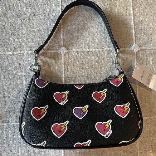 Neu mit Etikett Coach | Teri Schultertasche optional neu mit Etikett Crossbody mit Herzschraubendruck 350 $ - Bild 6 von 9
