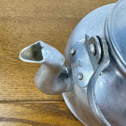 VTG HK Aluminum Tea Kettle Wood Top Handle Gooseneck Taiwan Teapot Primitive - Picture 11 of 12