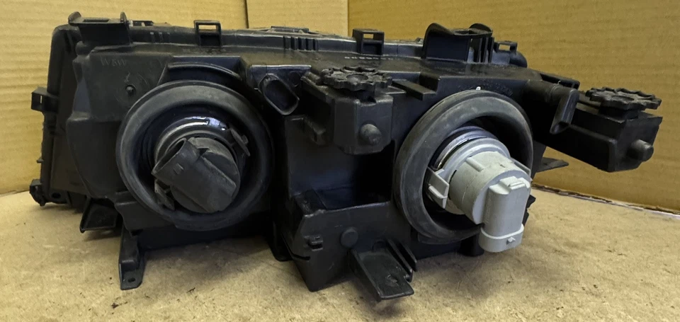 NUEVO BMW SERIE 3 E46 CUPÉ DESCAPOTABLE 2001-2003 FARO HALÓGENO FARO  Foto 3 de 4