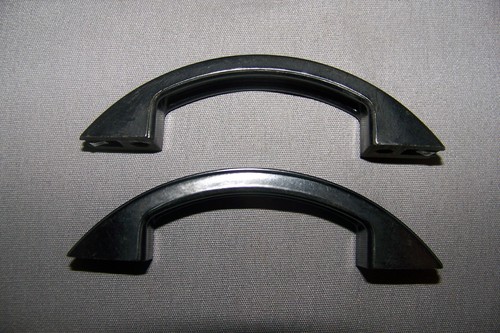 Two, Vintage, Thin, LIGHTWEIGHT, Plastic, Furniture Handles / Pulls - SEE INFO - Picture 6 of 8