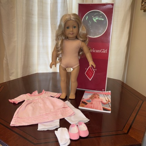 Poupée American Girl vendu Caroline Abbott boîte cheveux blonds livre chapeau sac à main lot complet rencontre