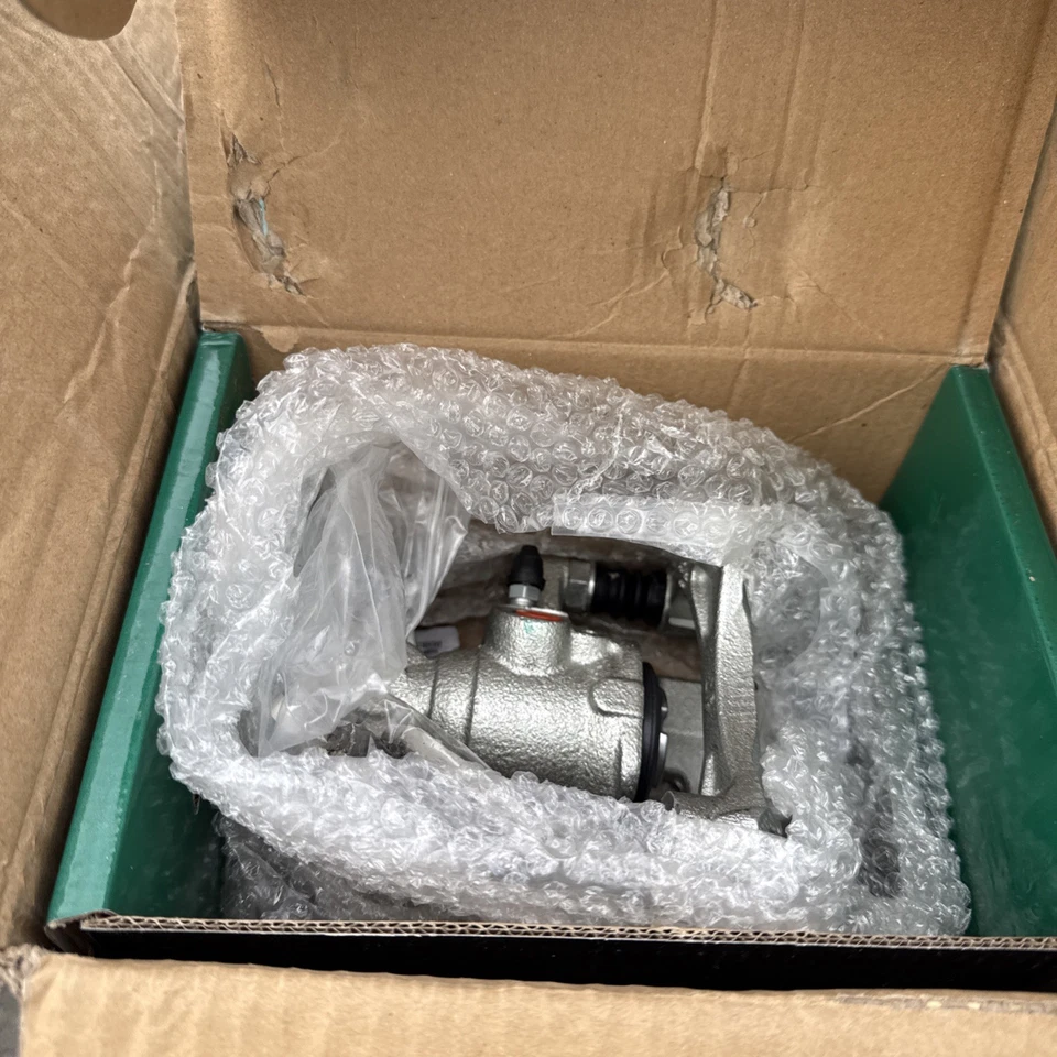 Комплект из 2 суппортов заднего тормоза в сборе Ford Fusion Lincoln Mercury - Изображение 3 из 4