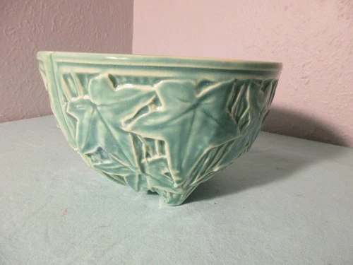 Vintage McCoy Unmarked Pottery Ivy Turquoise Basket Planter 3 Footed