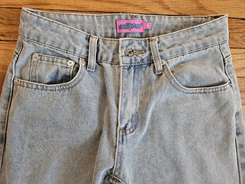 Edikted Bow Pocket Relaxed Jeans Womens XS Wide Leg Light Wash Pink Embroidery - Picture 6 of 11