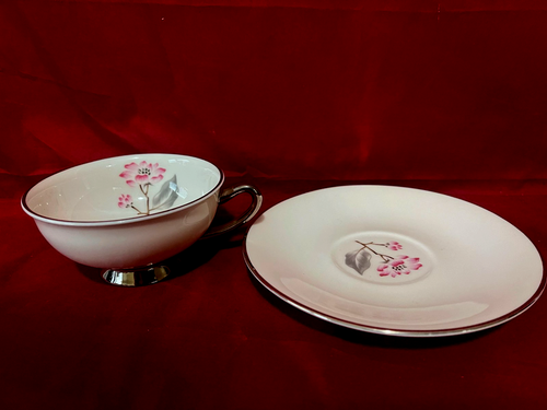 Vintage Mismatched Floral Set 4 Teetassen & Untertassen - Bild 4 von 5