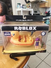 New Roblox SharkBite Duck Boat Toy Set Swimmer Action Figure Damaged Box No Code