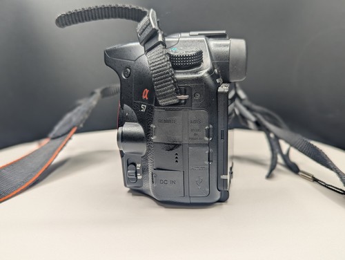 Sony Alpha SLT-A57 16.1MP DSLR Camera - Picture 4 of 9