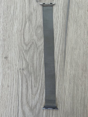 Apple Watch Series 5 40 mm GPS Silver Aluminium And Ceramic Nice Condition - Picture 12 of 19
