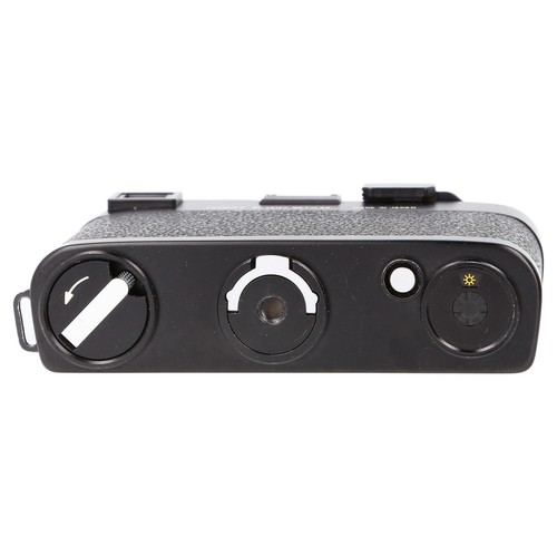 Leitz Minolta CL Body Only / Rangefinder 35mm Film Camera with Leica M Mount - Picture 8 of 14