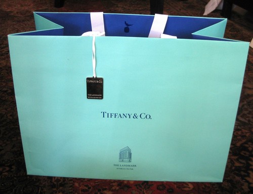 TIFFANY & CO - LANDMARK STORE SILBERFARBEN CHARM und PAPIER SHOPPING / GESCHENKTÜTE - Bild 14 von 14