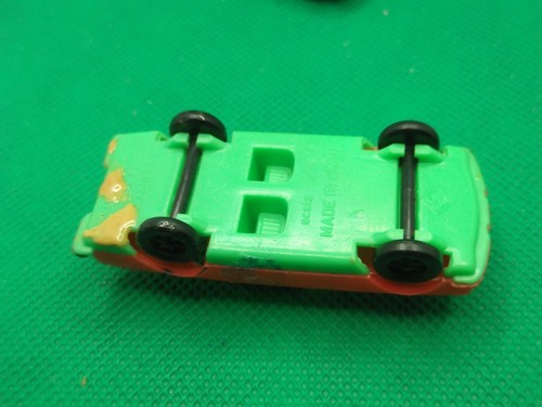 lotto 2 MERCEDES COUPE +2 JEEP 1:72 - plastica - tipo APS - plastic - Foto 3 di 8