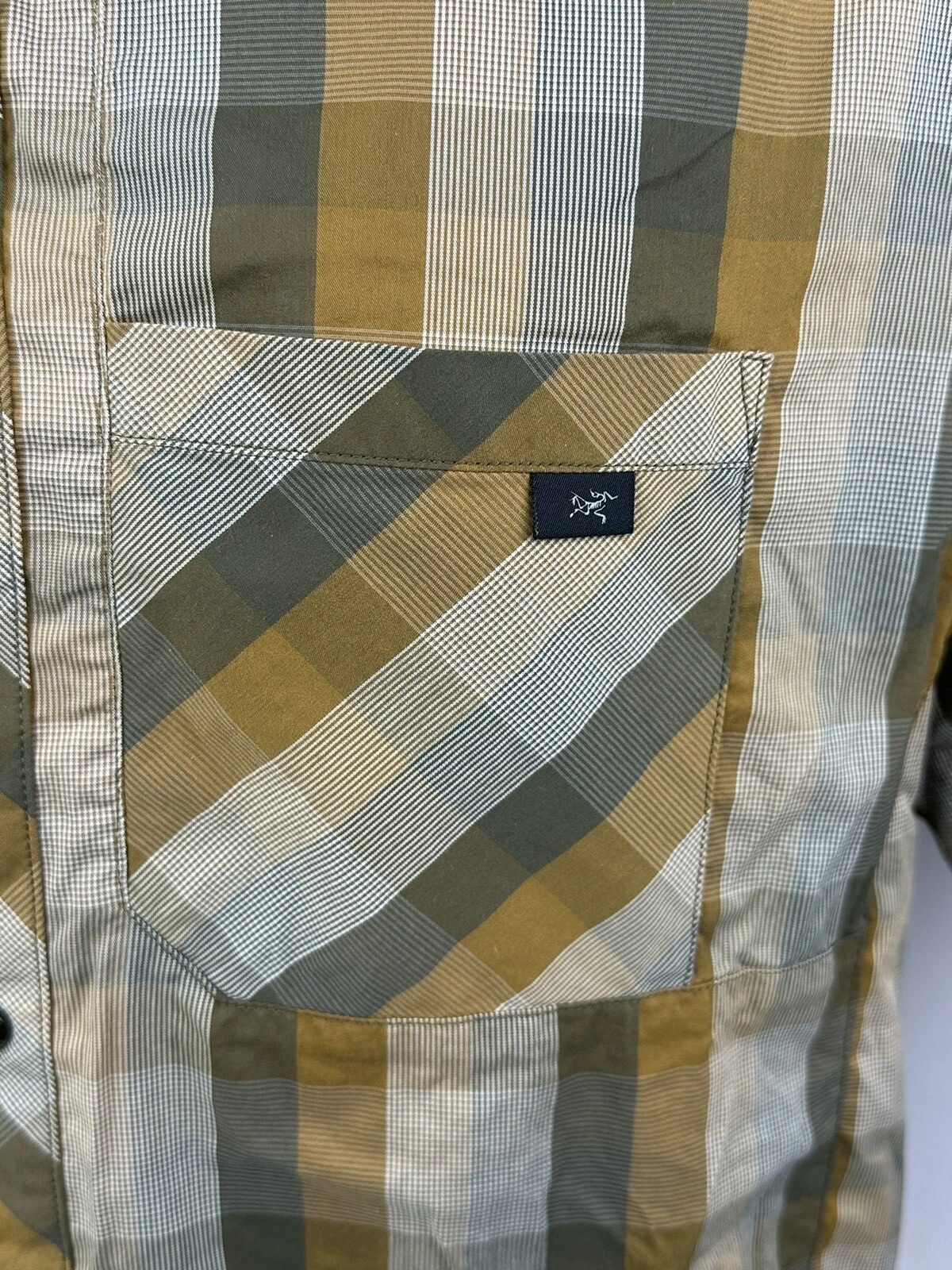 arcteryx plaid pocket logo s/s button up shirt